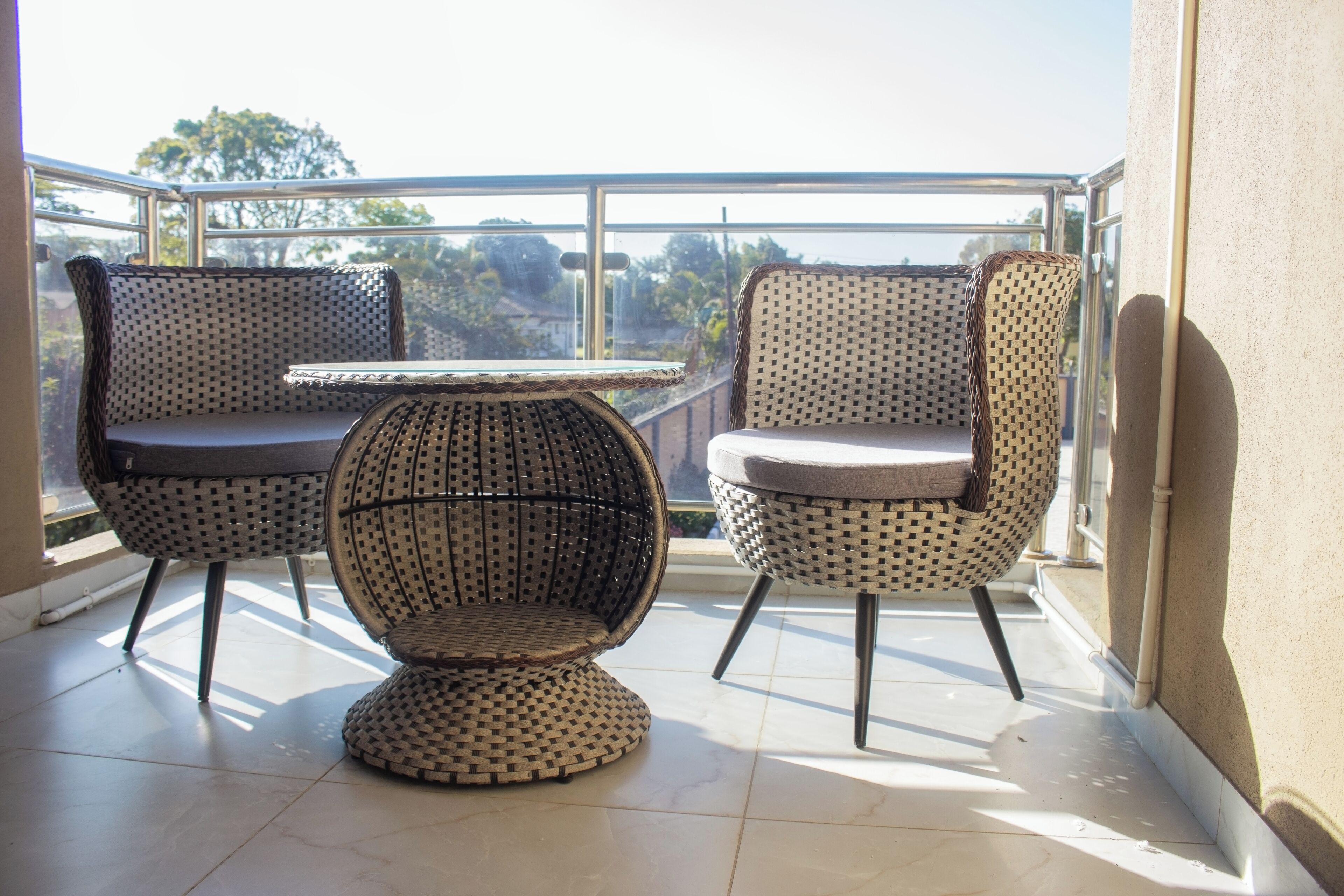 Deluxe-huoneisto, parveke | Terassi/patio