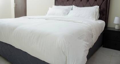 Monga's Apartments