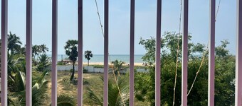 SG SQUARE GRAND BEACH RESORT