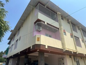 Exterior - SG SQUARE GRAND BEACH RESORT (Puducherry)