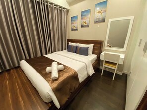 Family Suite, City View - Zivana Luxury Airport - Botanica Premer (Tan Son Hoa)