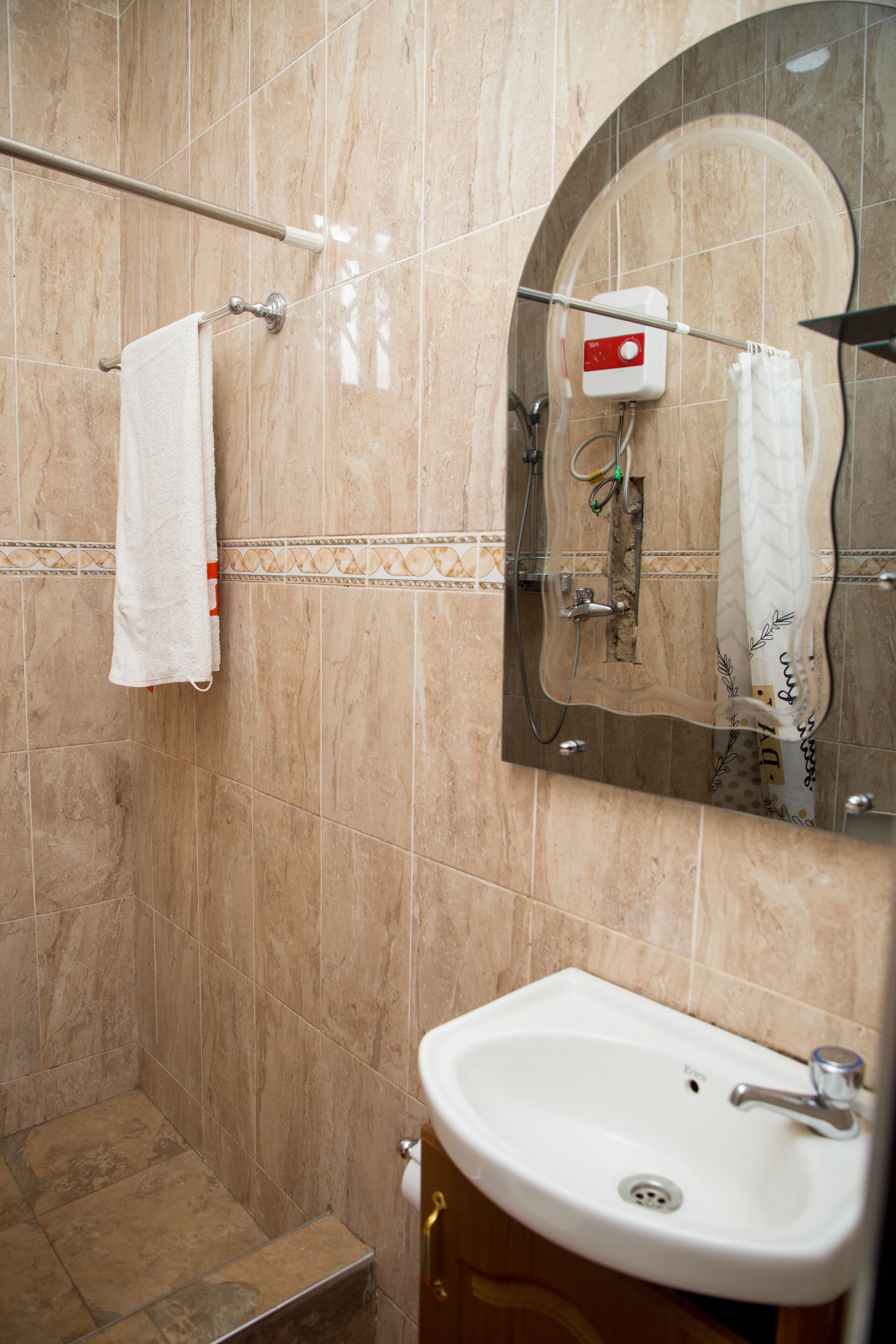 Towels, soap, shampoo, toilet paper