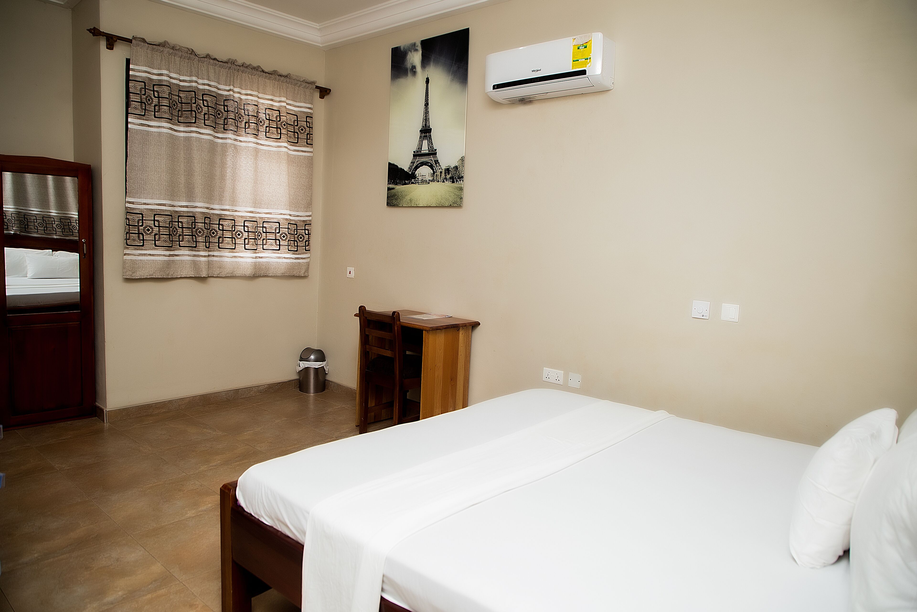 Desk, laptop workspace, iron/ironing board, free WiFi