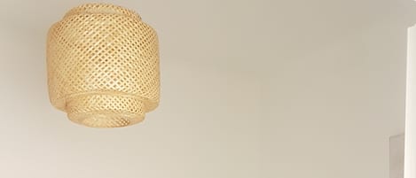 Fer et planche à repasser, accès Internet, draps fournis