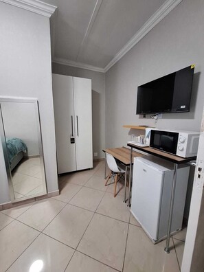 Standard Double Room, Non Smoking, Private Bathroom | Interior - Rams Blissful Guest House (Rustenburg)