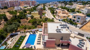 Exterior - Villa with heatable pool, 2 jacuzzis & BBQ (Armação de Pêra)