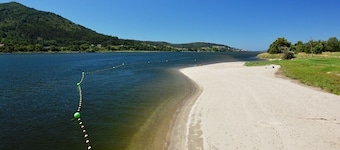 House 5 min from the beach, 15 min from Portugal. Sleeps 7. Rental p: <12 months