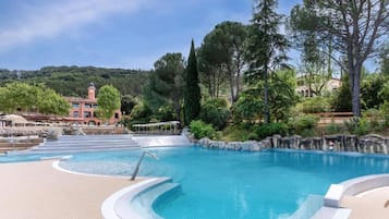 Apartment | Pool | Outdoor pool