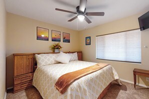 Iron/ironing board, Internet, bed sheets