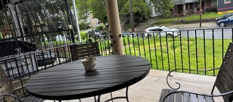 Wonderful 3-bedroom apartment with AC in vibrant Philadelphia