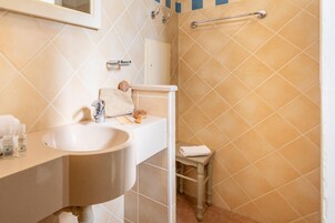 Apartment | Bathroom