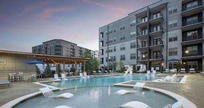 Buckhead 1BR · Pool · Gym · World Cup Host City · Walk to MARTA