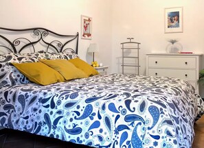 Room - Vrbo Property (Imperia)