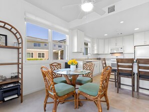 Dining - Ocean View 4BR for 12 in Kailua-Kona! (Kailua-Kona)