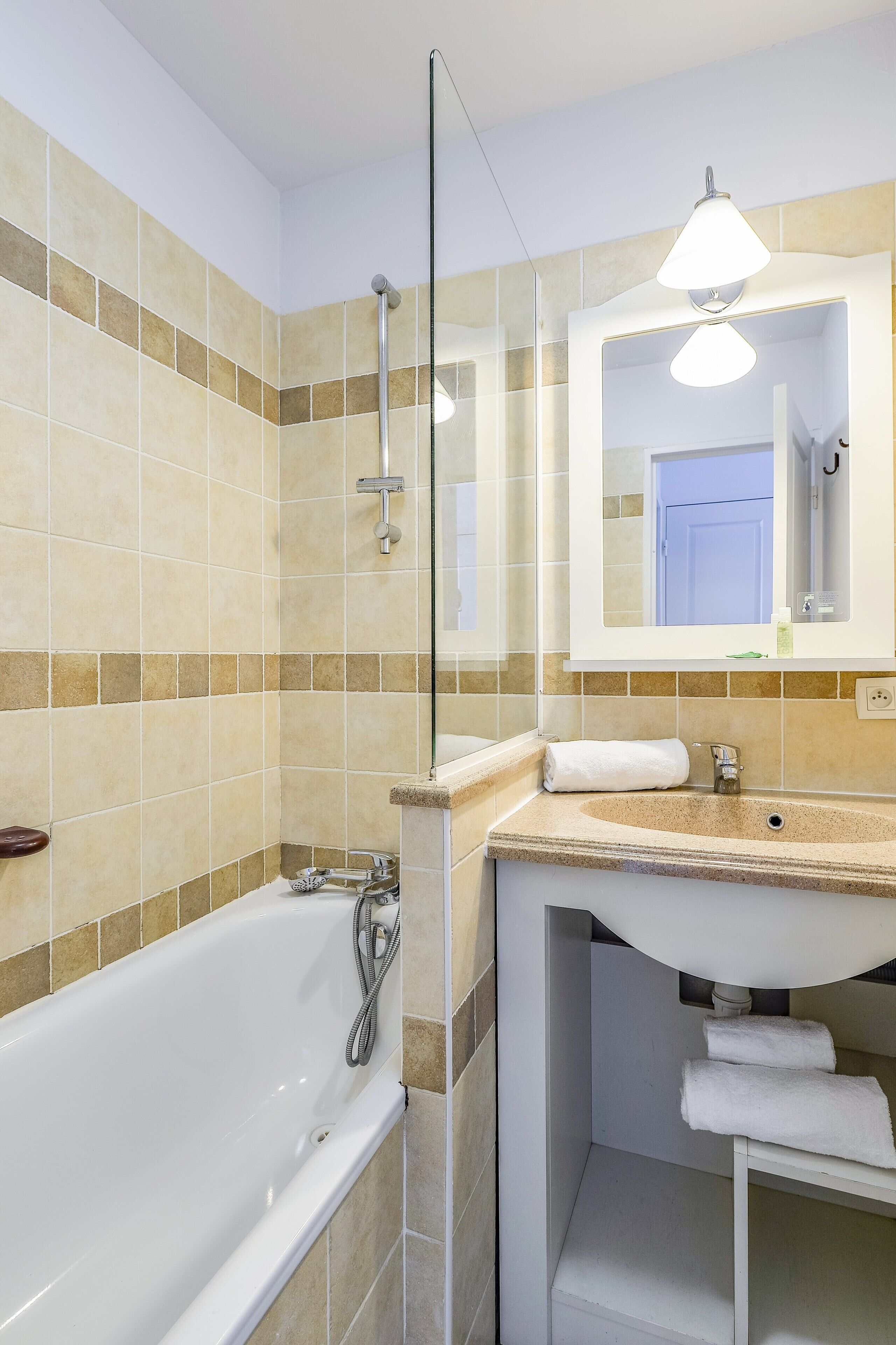 Apartment | Bathroom