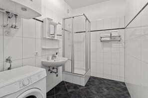 Bathroom - FarawayHomes Studio Krieglach 14 (Sommer)