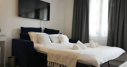 Modern Suite + Aare View | Heart of Old Town I