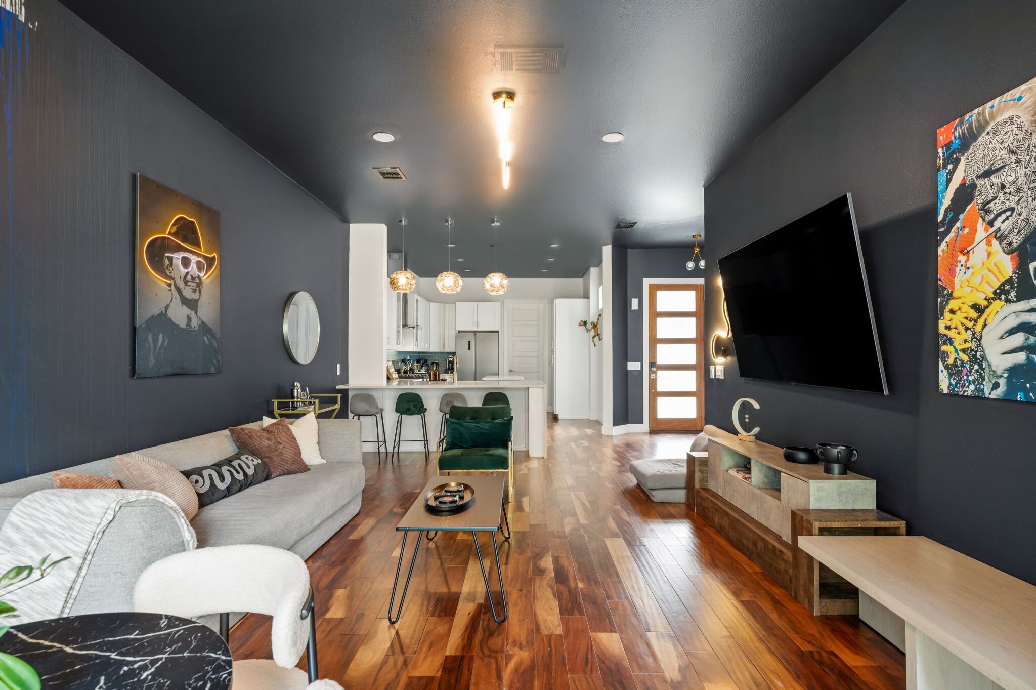 Smart TV, offices