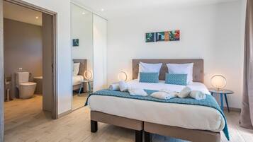 2 bedrooms