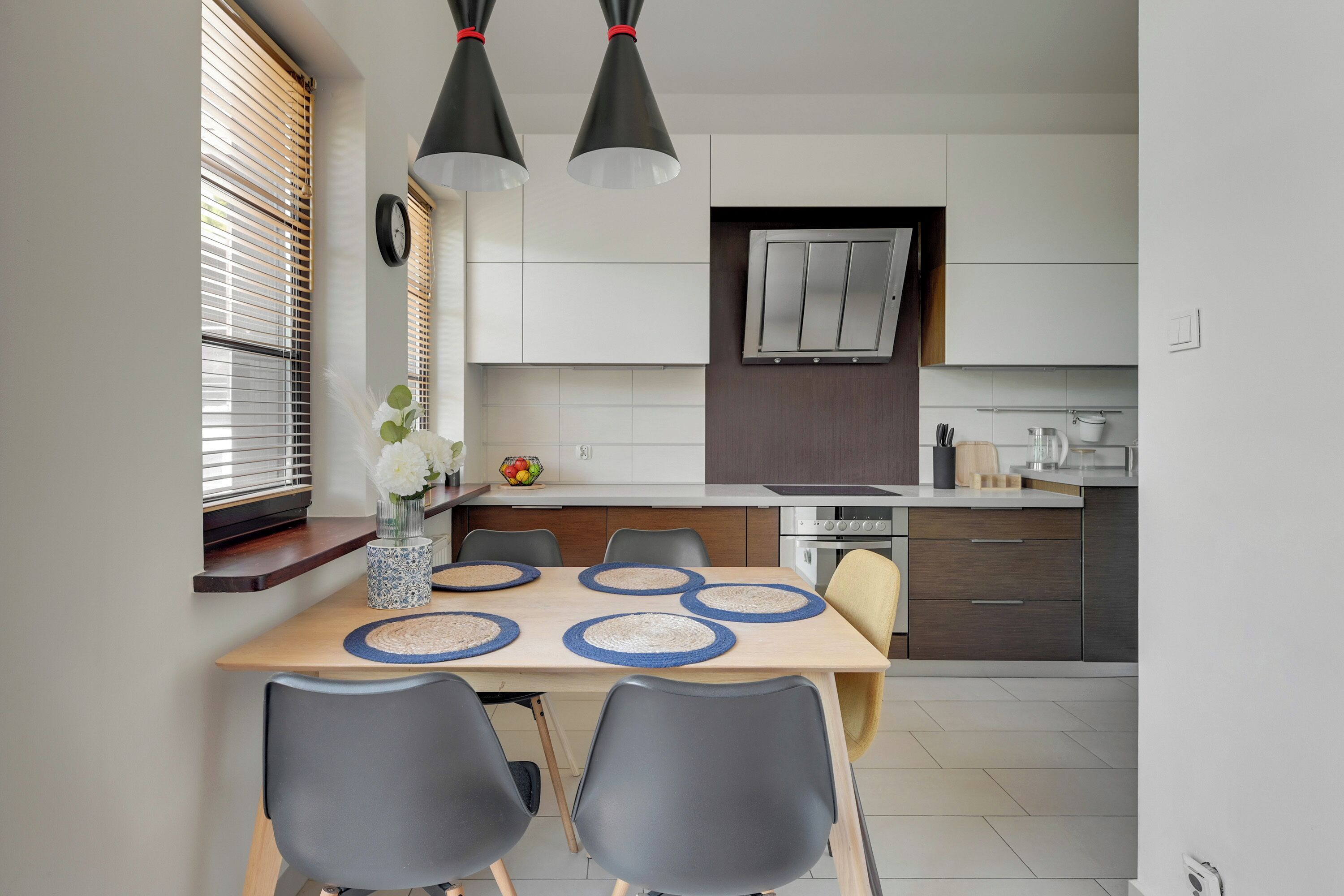 Apartemen Comfort, balkon | Tempat makan