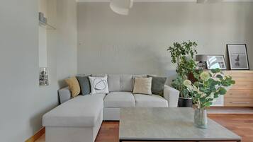 Leilighet – comfort, balkong | Oppholdsområde
