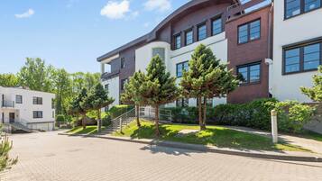 Apartemen Comfort, balkon | Eksterior