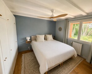Iron/ironing board, WiFi, bed sheets - Vrbo Property (Sevrier)