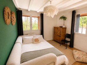 Iron/ironing board, WiFi, bed sheets - Vrbo Property (Sevrier)