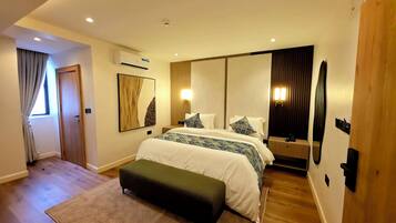 Deluxe Double Room | Egyptian cotton sheets, premium bedding, down comforters