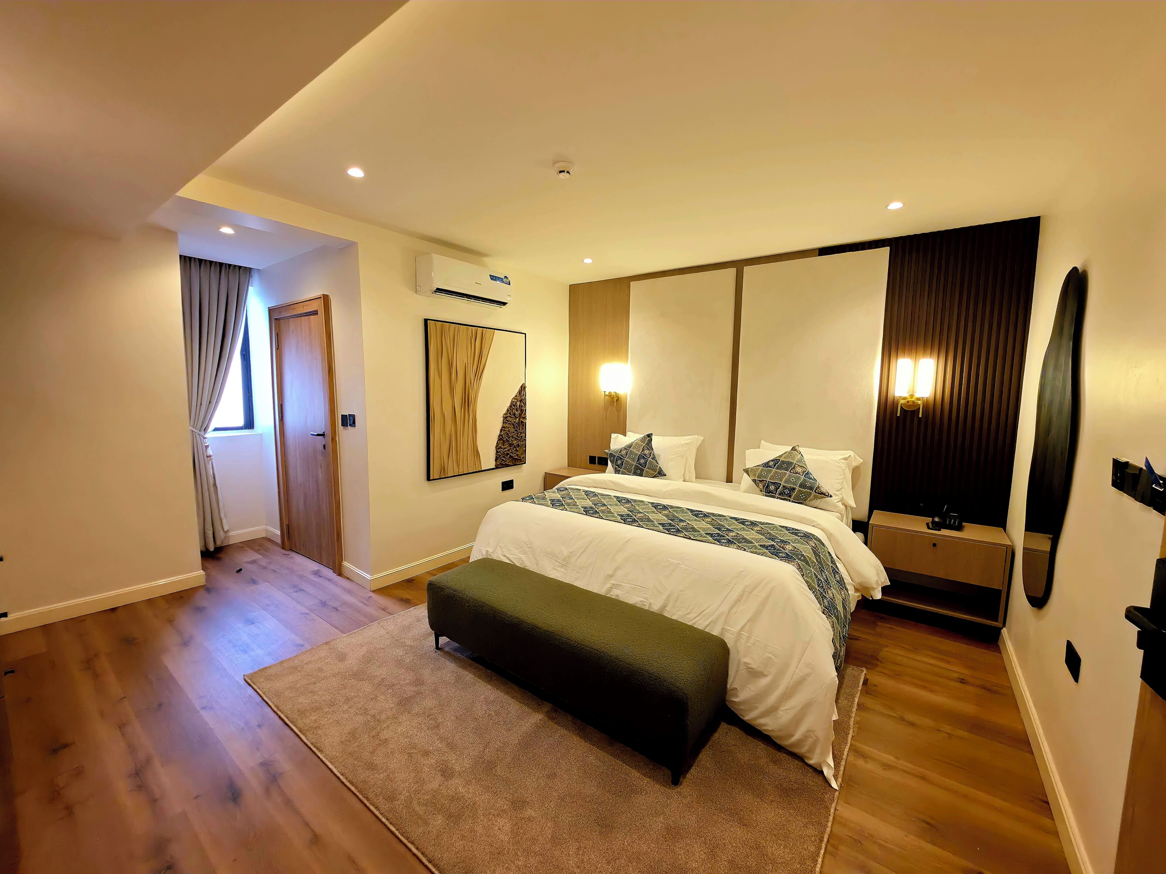Deluxe Double Room | Egyptian cotton sheets, premium bedding, down comforters