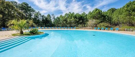 Apartment | Pool | Outdoor pool