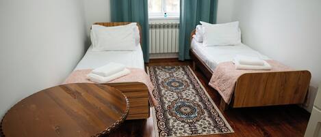 Iron/ironing board, free WiFi