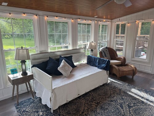 Beautiful 4-bedroom historic home on 4-acre lot in Niles, close to Hwy 12