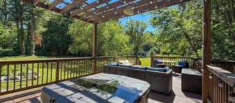 Beautiful 4-bedroom historic home on 4-acre lot in Niles, close to Hwy 12