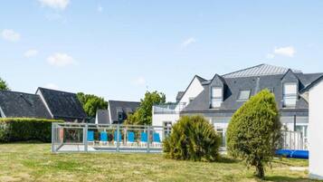 House | Kawasan hartanah