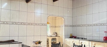 Miguel's cozy and pet-friendly property in Barbacena, MG