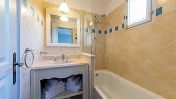 Apartment | Bathroom
