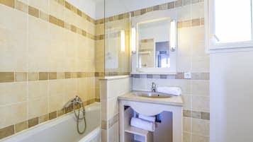 Apartment | Bathroom