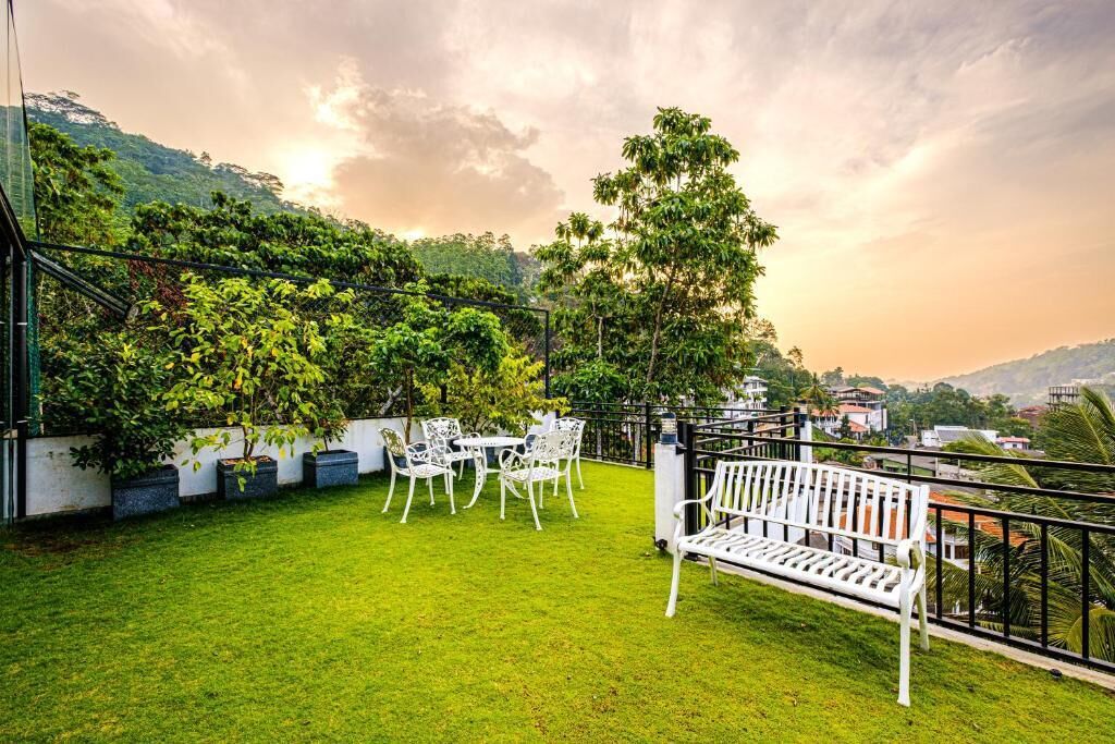 Deluxe Double Room, Balcony, Mountain View | Terrace/patio