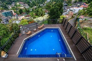 Chambre Double Deluxe, balcon, vue montagne | Piscine