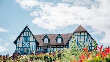 House | Exterior
