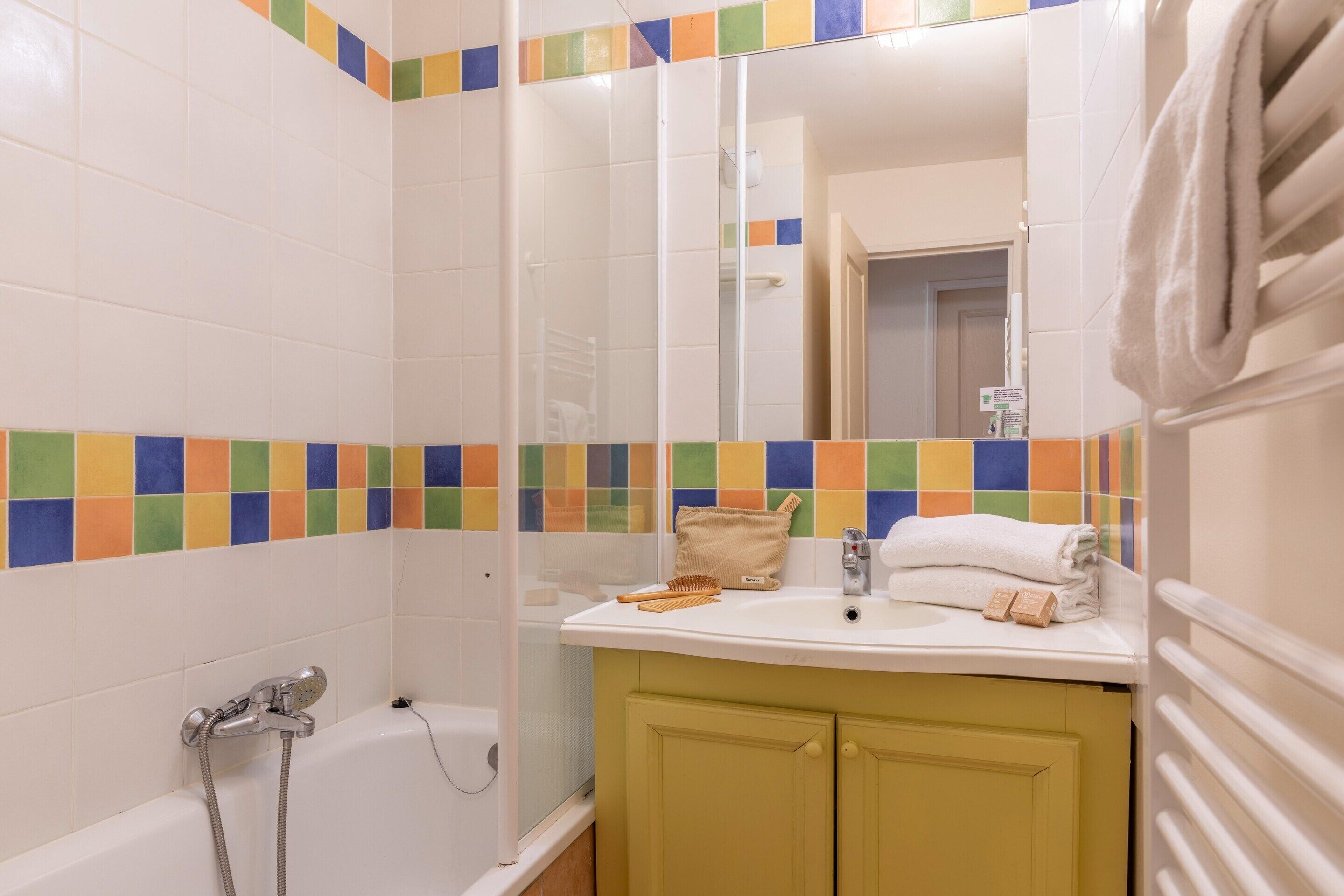 Apartment | Bathroom
