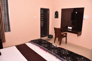 Family Room - Shree Ram Shabd Guest House (Ayodhya)