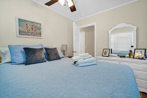 3 bedrooms, WiFi, bed sheets - Beach Please - Included Low Speed Electric Vehicle, Explore Edisto with ease (Edisto Island)