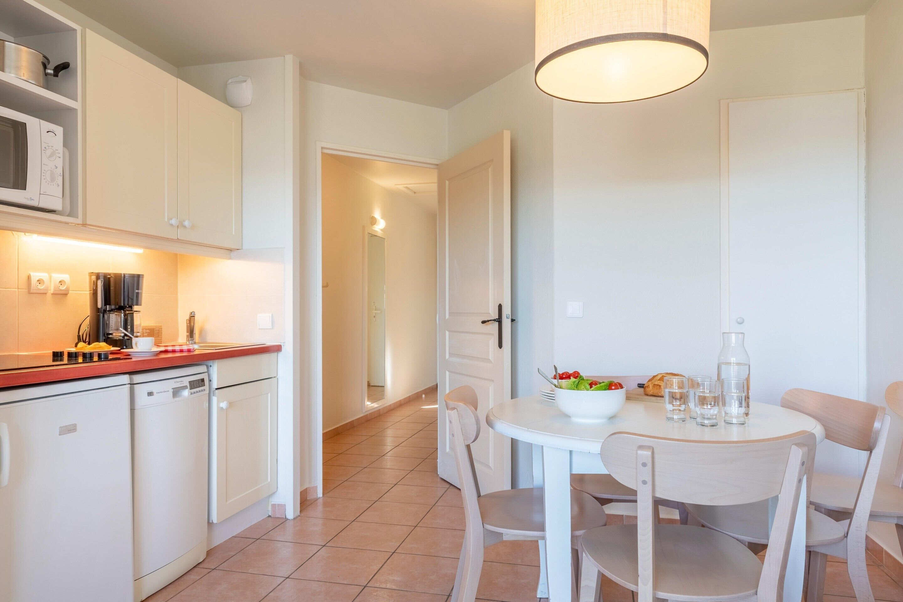 Apartment | Dining
