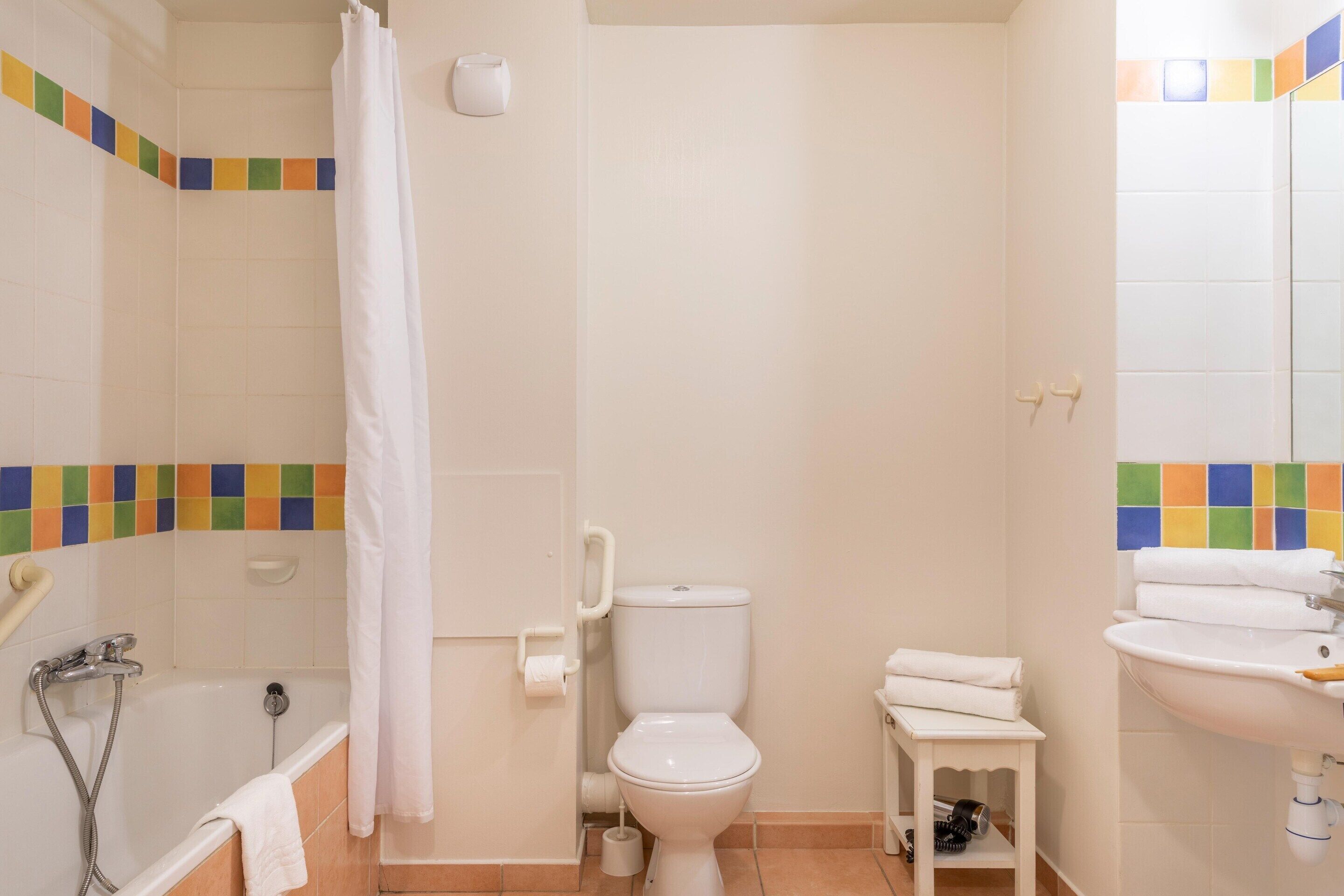 Apartment | Bathroom