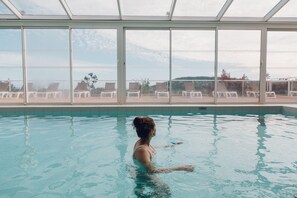 公寓 | 泳池 | 室内游泳池,室外游泳池