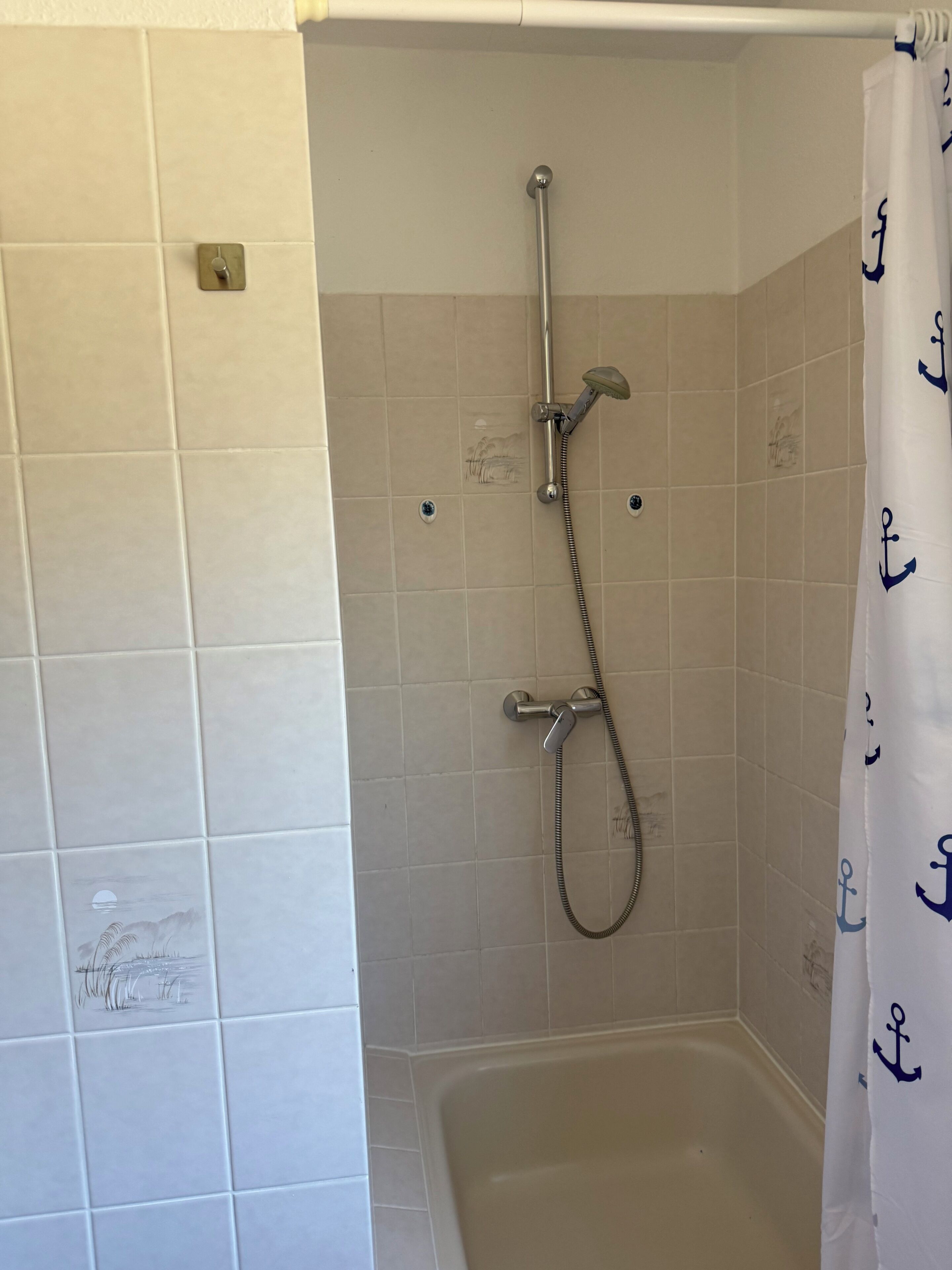 Douche, serviettes fournies