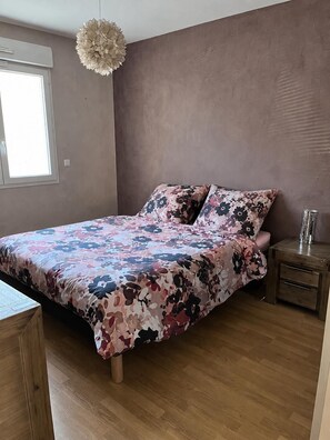 Iron/ironing board, WiFi, bed sheets - Vrbo Property (Annesse-et-Beaulieu)