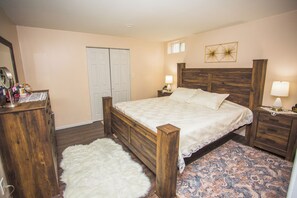 1 bedroom, iron/ironing board, WiFi, bed sheets - Cozy private guest suite 1 bedroom/kitchentte/bathroom (Spotsylvania Courthouse)